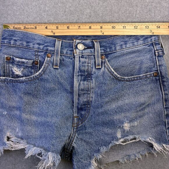 Women’s Levi’s Premium Distressed Denim Shorts High Rise Frayed Hem Size 6 - Picture 8 of 11
